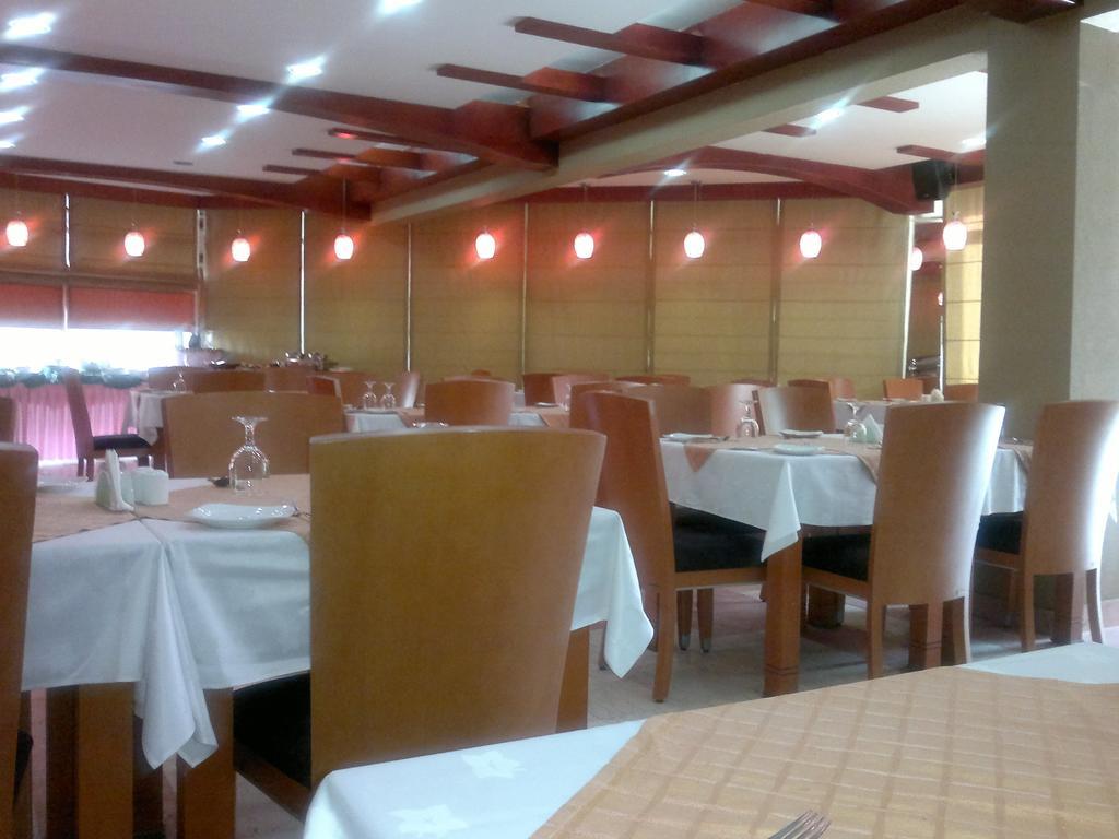 Verona Resorts Sharjah Bagian luar foto