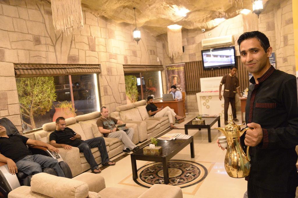 Verona Resorts Sharjah Bagian luar foto