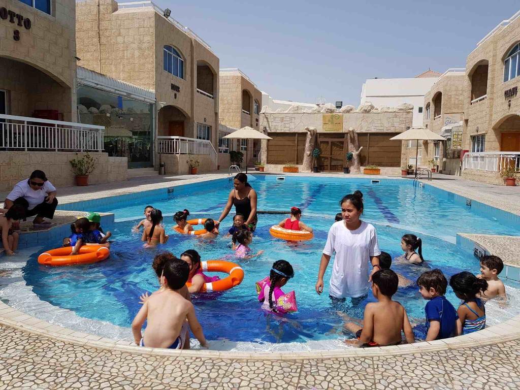 Verona Resorts Sharjah Bagian luar foto